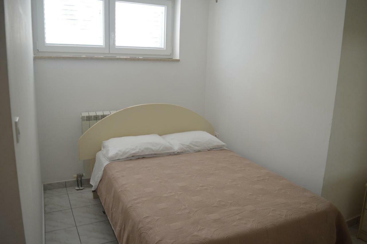 Apartments Charlie Krk Town Exterior foto
