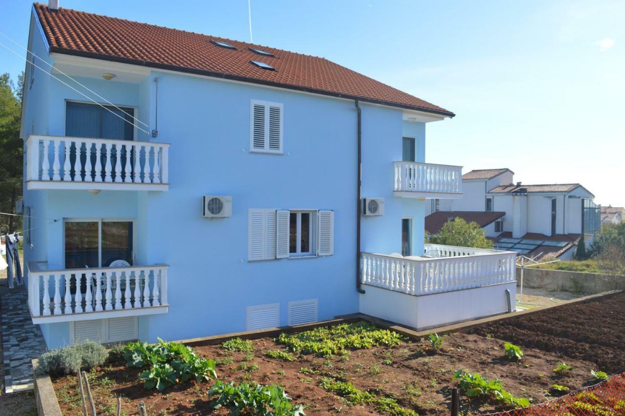 Apartments Charlie Krk Town Exterior foto